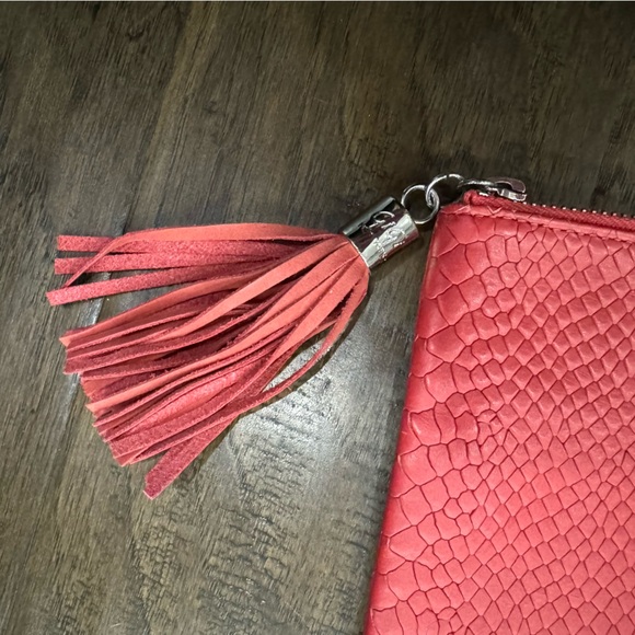 GiGi Mini Zipper Pouch - Picture 2 of 7